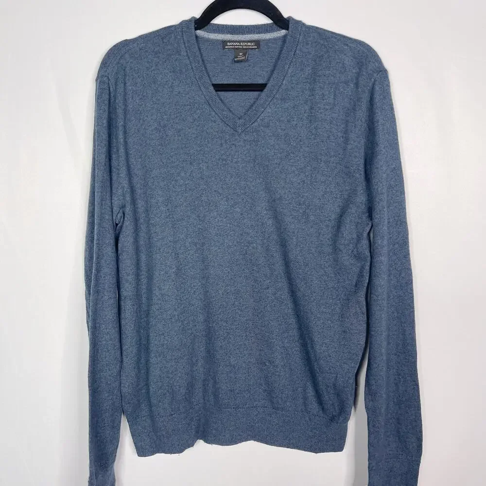 Banana Republic Mens Medium Blue Pima Cotton Cashmere VNeck Sweater Pullover